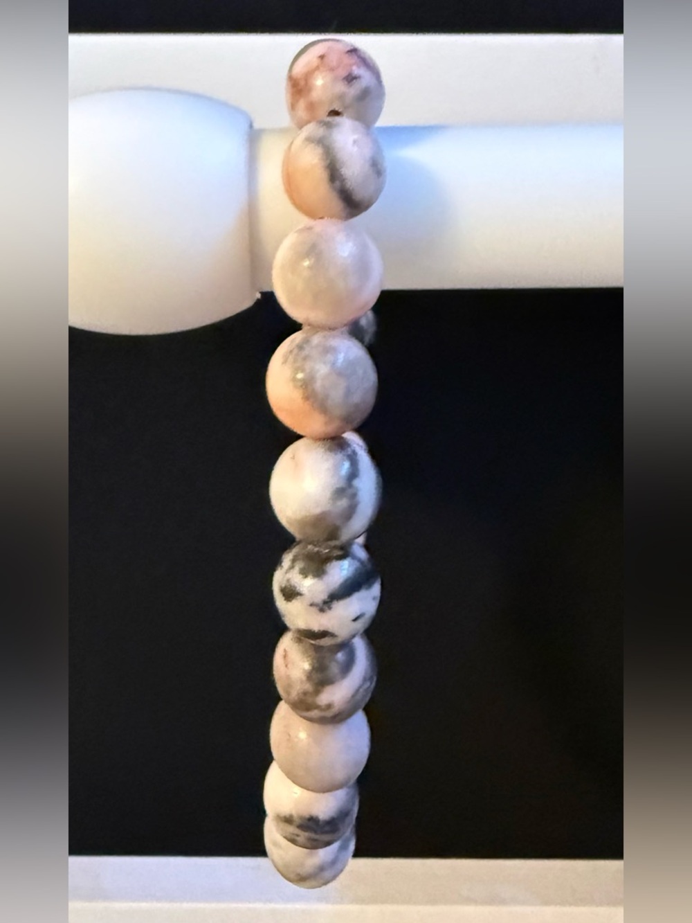 Natural Stone Beaded Bracelet in Cream and Gray